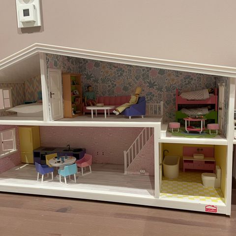 Lundby dukkehus med møbler RESERVERT til 14/9