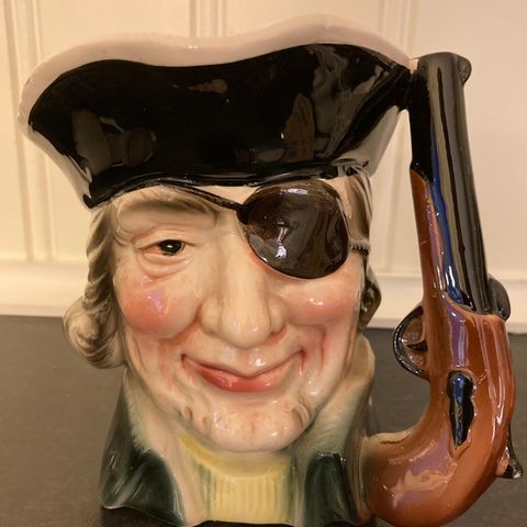 PIRATE Toby Jug med pistol