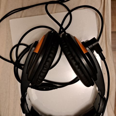 Gaming headset