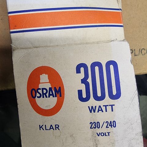 300w osram pære