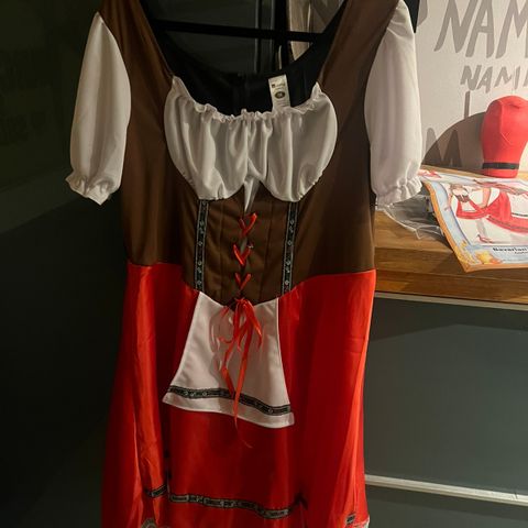 Dirndl /Oktoberfest kjole