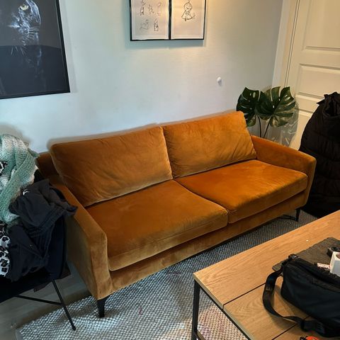 Oransje velur /velour sofa! Som ny