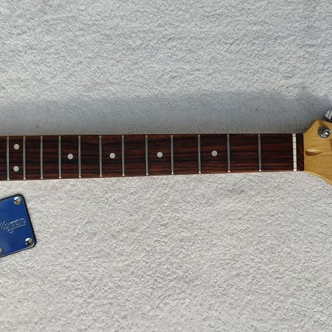 Hals til Stratocaster type gitar