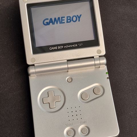 Game Boy Advance SP