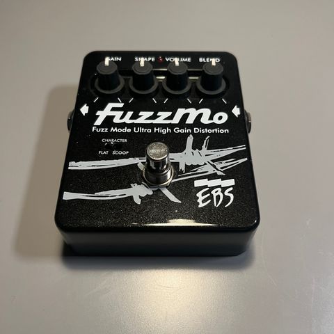 EBS Fuzzmo Fuzz-pedal for bass