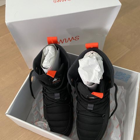 Swims snow Runner Mid  str 42