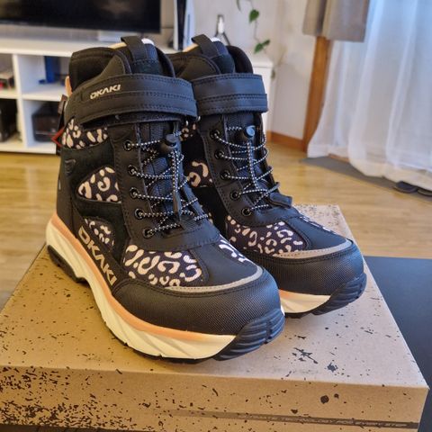 Helt nye vintersko Okaki str 39 waterproof snow boots