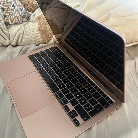 MacBook Air 13 (M1)