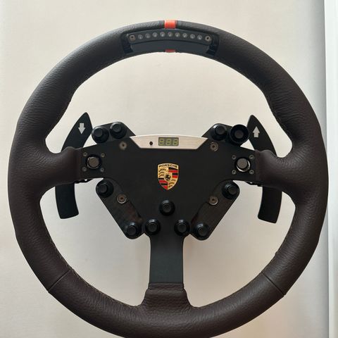 Fanatec Clubsport Porsche 918 RSR sim Racing ratt til salgs. Må repareres