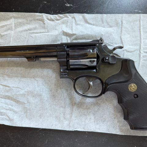 Smith & Wesson 17-4 6" løp