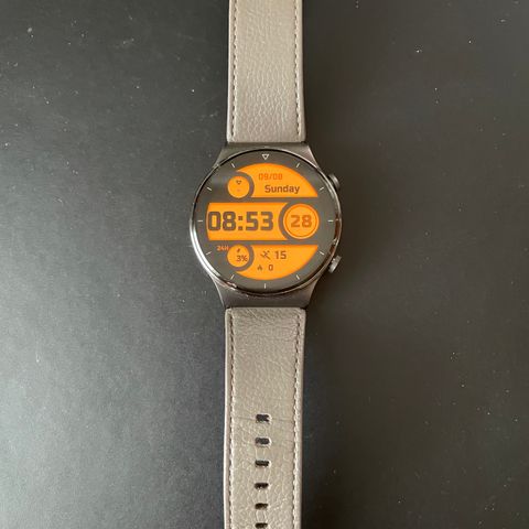 Huawei watch GT 2 Pro 1200kr.