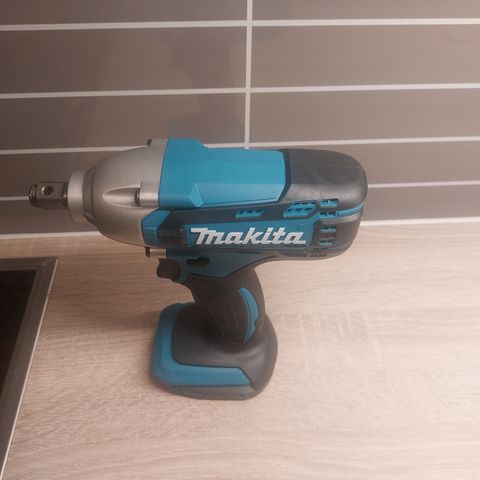 Makita muttertrekker