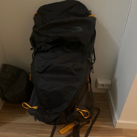 Ryggsekk North Face 50L