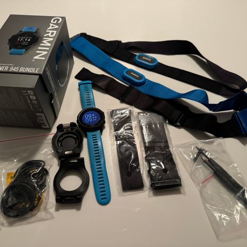 GARMIN Forerunner 945 Bundle