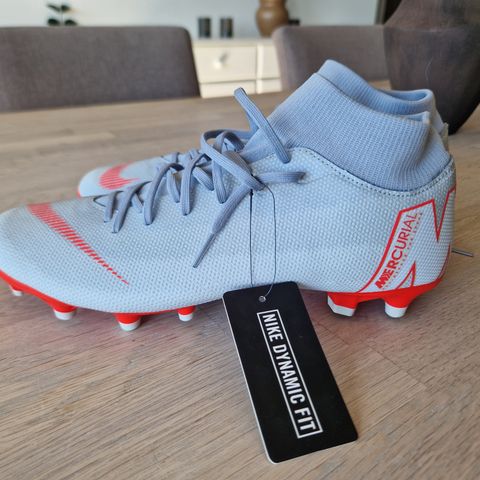 Nike Mercurial Superfly 6 Academy kunstgress fotballsko str. 41