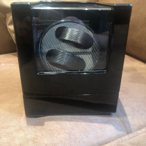 Watch winder