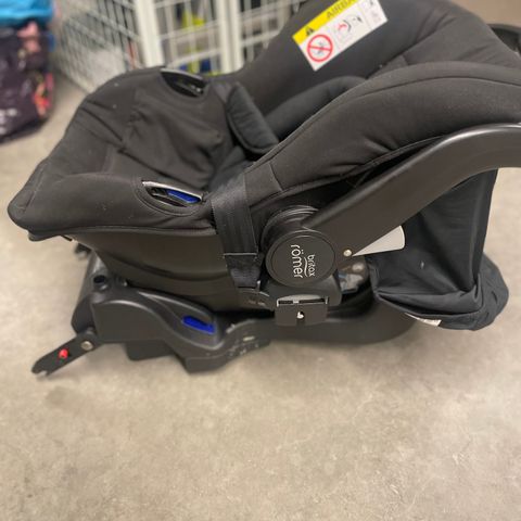 Britax Römer babystol - med isofixbase