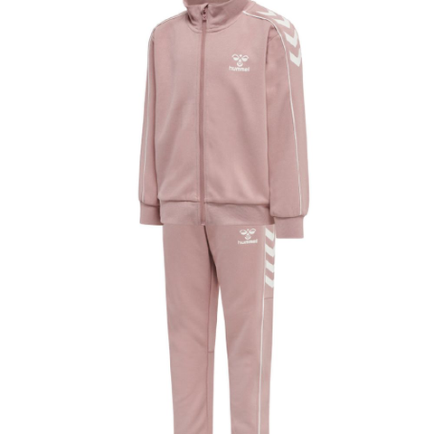 Ny med prislapp / Hummel tracksuit/ joggedress i str 140