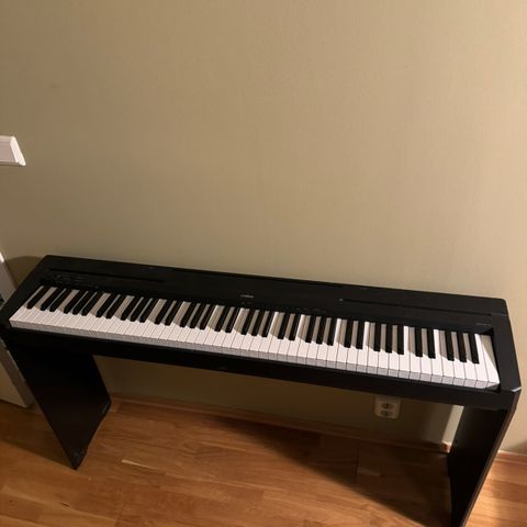 Yamaha P35 Digital Piano