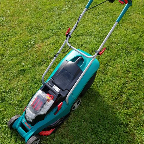 Bosch gressklipper Rotak 37 Li - (Reservert ut 12/9)