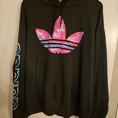 Adidas hettegenser