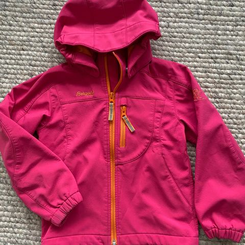 Bergans softshell jakke, str. 116