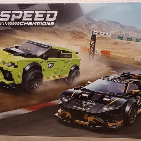 Lego Speed Champions 76899 Lamborghini Urus og Hurucan Super Trofeo.