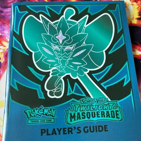 Pokemon players guide fra Scarlet & Violet Twilight Masquerade