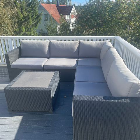 Vinkelsofa  + bord