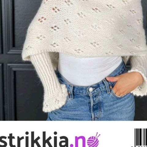 Eyelet sweater scarf