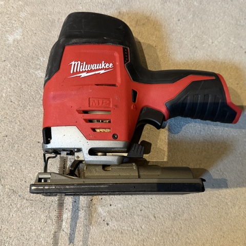 Milwaukee M12 Stikksag