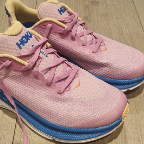 Hoka clifton 9, str 38