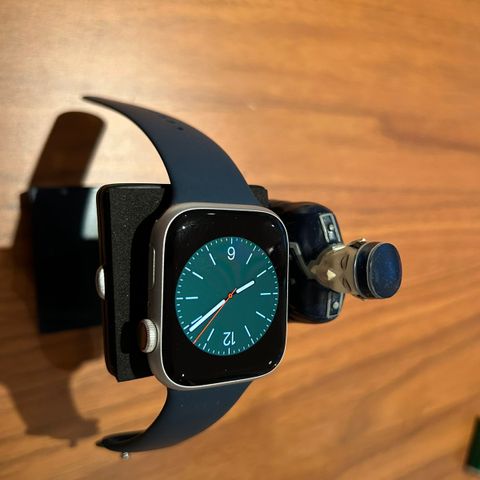 Apple watch serie 9 GPS+celluar( e-sim)