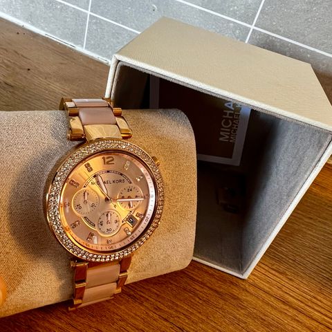 Michael Kors dameklokke