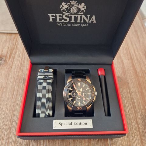 NY STRØKEN FESTINA SPECIAL EDITION SELGES