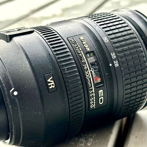 Nikon 28-300 mm objektiv