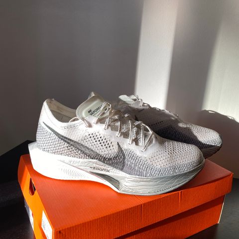 Nike Vaporfly 3 i størrelse 46