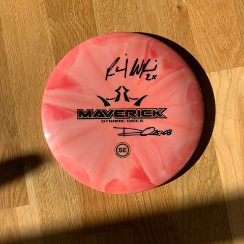 Discgolf - Maverick signert av Ricky Wysocki og DeVan Owens