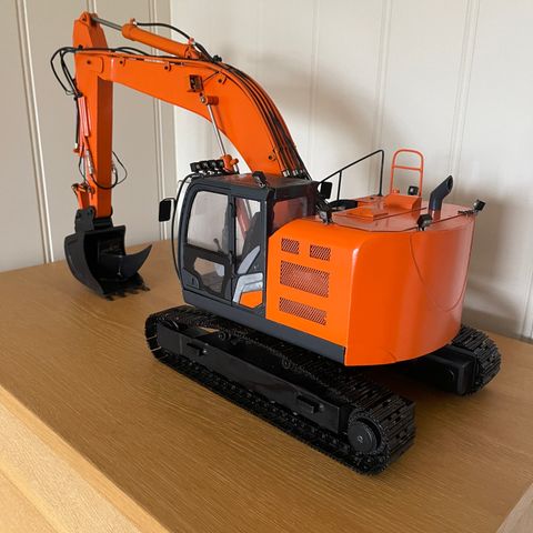 Rc gravemaskin Hitachi 225