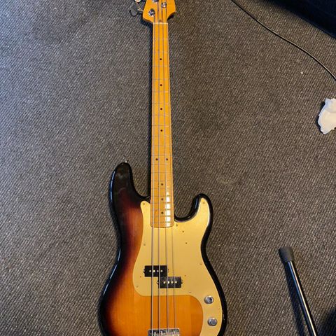 Fender 50s precision bass, Mexico