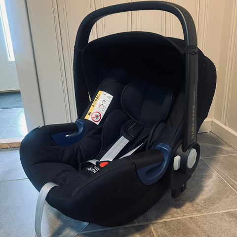 Britax baby-safe 2 i-size m base