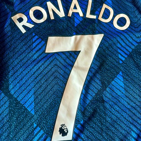 MANCHESTER UNITED 2021/22 THIRD SHIRT WITH RONALDO 7 - SIZE S