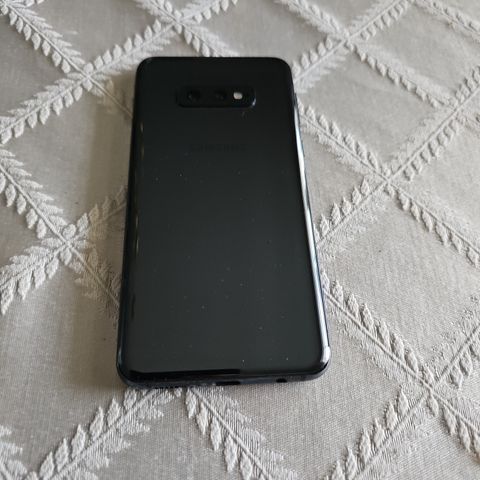 Samsung galaxy S10e - blå