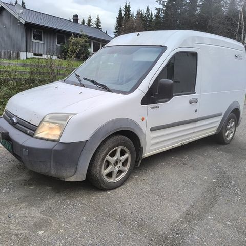 Ford Transit Connect 2008 selges i deler