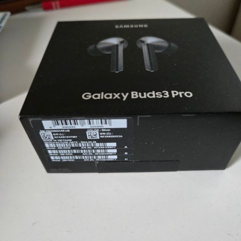 Samsung Galaxy ear buds 3 Pro