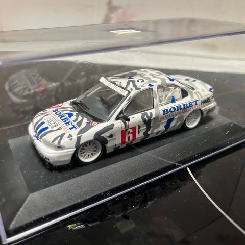 1/43 Ford Mondeo DTM - produsert av Minichamps!