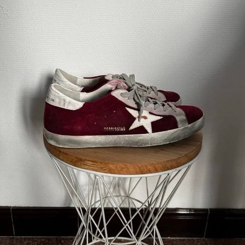 Golden Goose sneakers str 43 - Pent brukt  Pris: 3699 kr