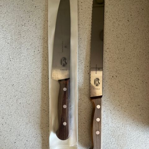 Victorinox 5.2000.19 Wood Kokkekniv 19cm