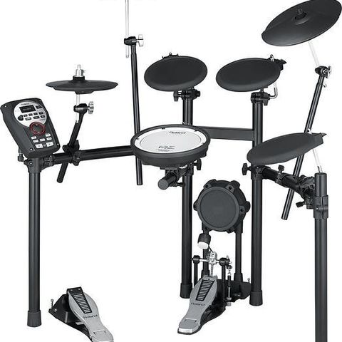 Roland TD-11 selges pga. flytting.