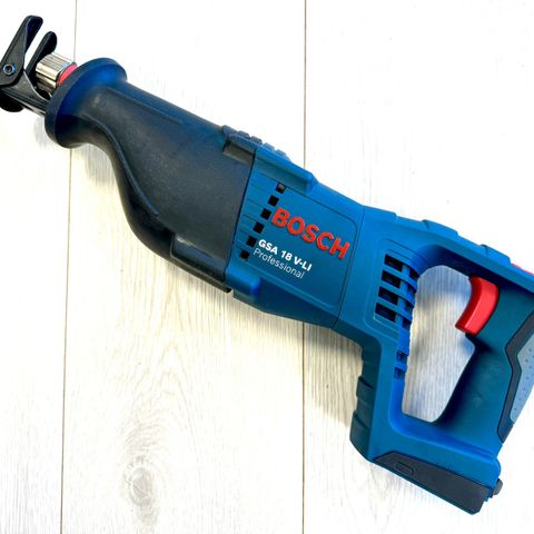 Bosch GSA 18 V-LI bajonettsag (kun kropp)